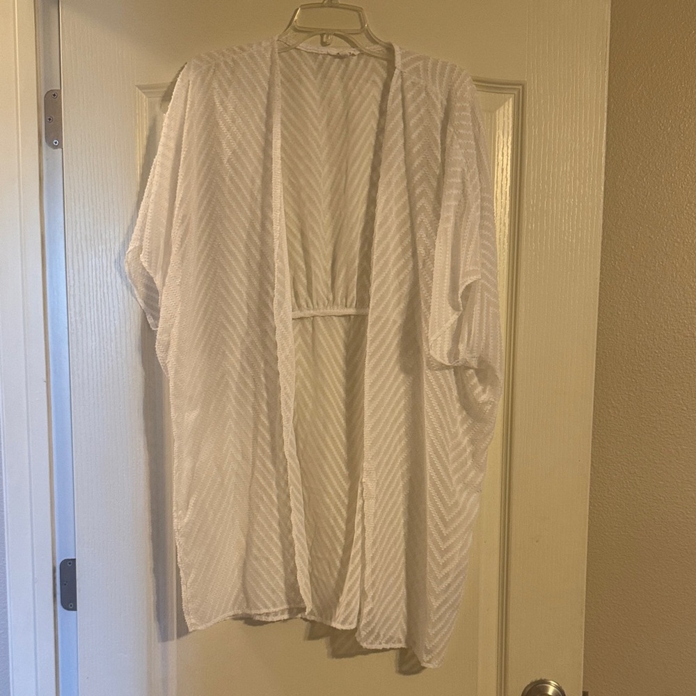 Maurices Ivory Sheer Kimono